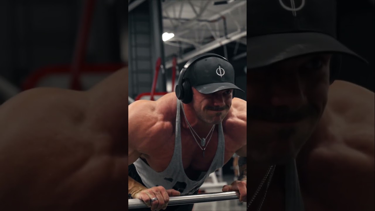 Built a nasty chest with this superset!! YouTube video live now ! 