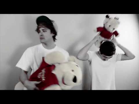 ENTYS / CARLOS - Hate Love (Music Video)
