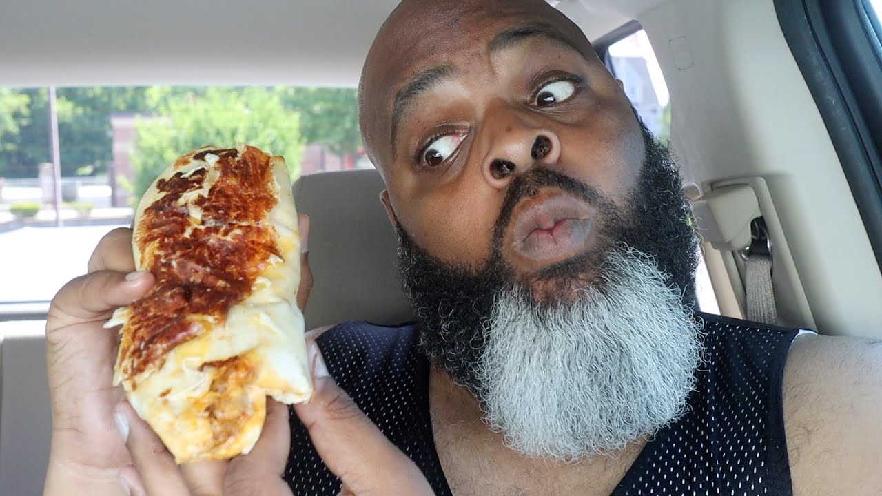TACO BELL GRILLED CHEESE BURRITO REVIEW | SMASH or PASS?