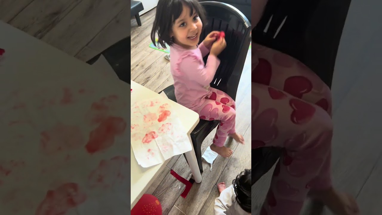 Mirha drank my water paints 🫢😱