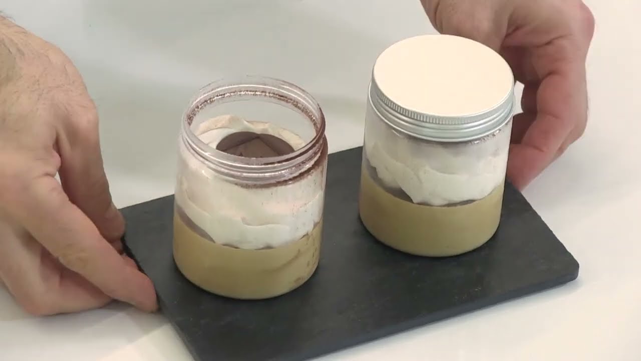 Parfait al Caffè con Panna al Cognac: Ricetta Completa di Semifreddo al Cucchiaio