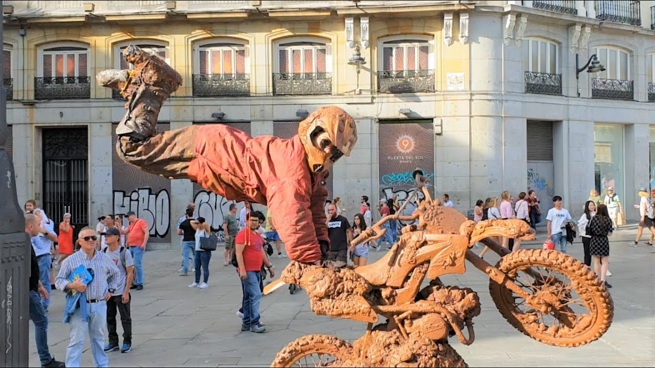 Amazing Street Performer Levitation Trick Motor Bike Madrid Spain YouTube