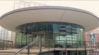 Philly looks to reimagine ‘saucer' building in LOVE Park