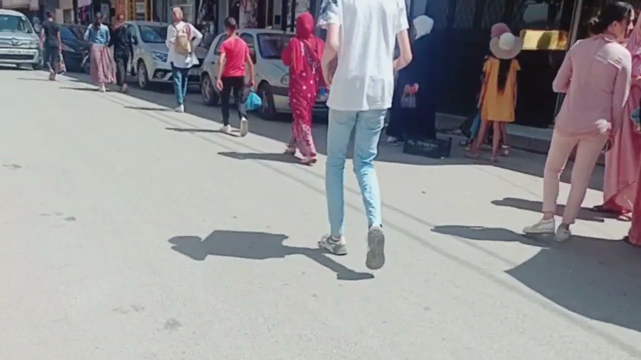 تحويسة معي في الرمشي و البلاد كلش شباب