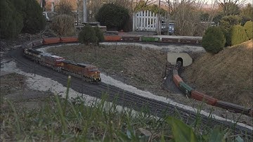 Grain Over Tehachapi - G Scale Mojave Sub