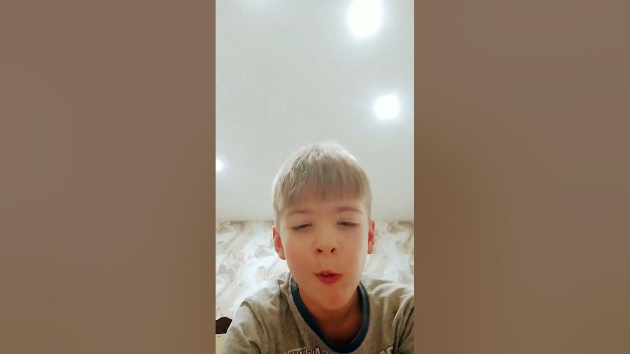 хо ро шы й дима у да ри л рому з ло й дима у да ри л рому - YouTube