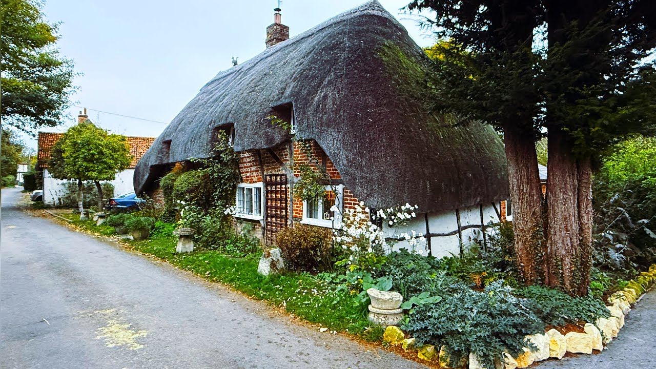 Peaceful Village Life in Hampshire | A Tranquil Countryside Walk
