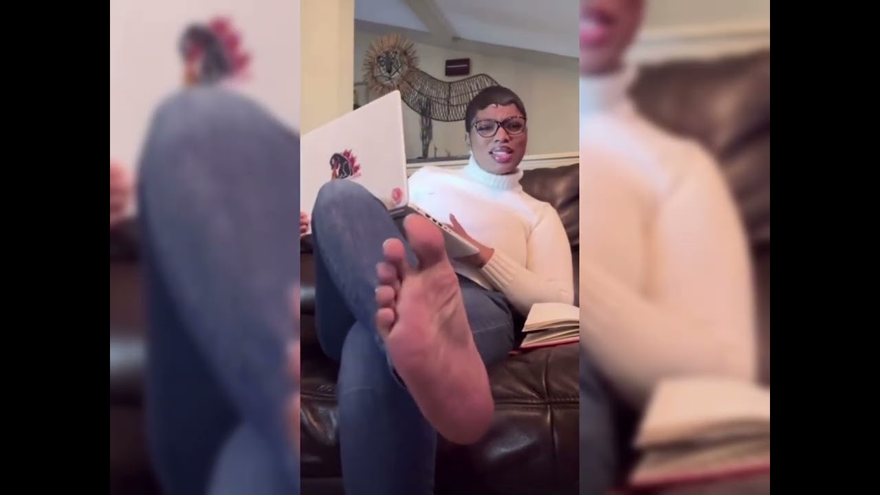 Ebony Pretty Feet Pretty Soles 