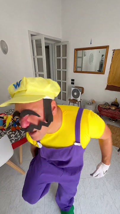 Stubbing your little finger be like.. #mario #mariobros #wario #waluigi #nintendo #shorts