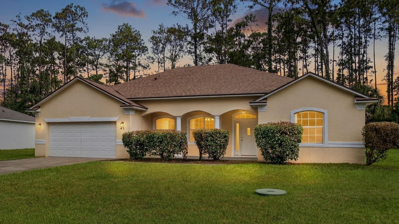 45 Powder Horn Dr, Palm Coast, FL
