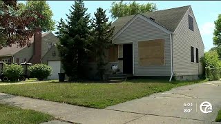 2 killed after suspect posts bond