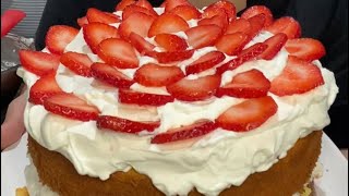 SUPER EASY SEMI-HOMEMADE STRAWBERRY SHORTCAKE!