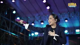 Standing In The Eyes Of The World - Ara Johari (LIVE) | SURIA WOW MALAYSIA