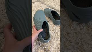 Download Lagu Obsessed with @Crocs Echo Waves! Stylish, Waterproof Shoes Alert! #crocs MP3