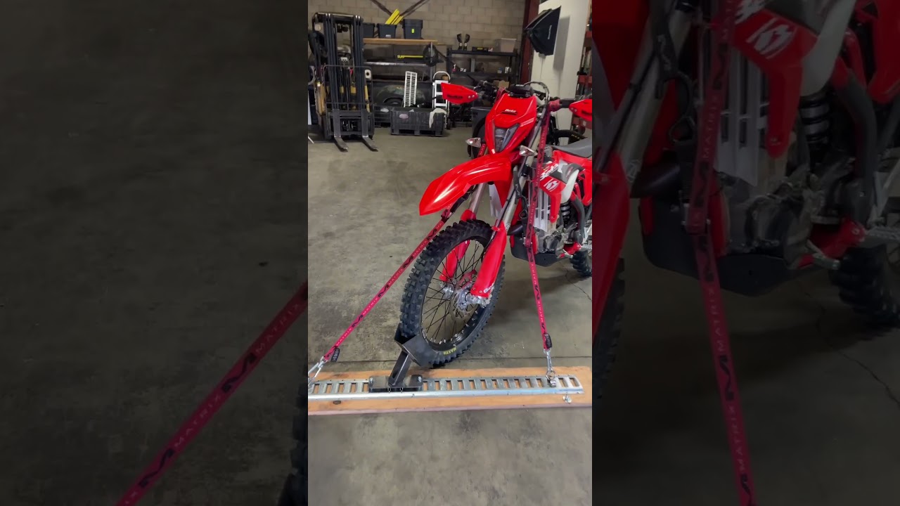 🚨NEW PRODUCT🚨E-Track floor mount that rotates in any direction. Made In 🇺🇸! 