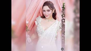 Aamna Sharif Lastest Stunning Clicks In Pink Saree