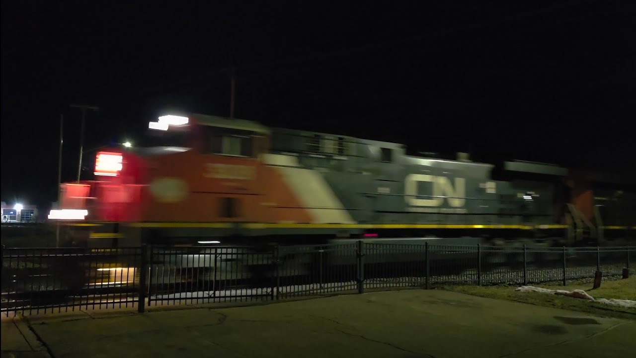 CN Train U713 CN 3328 CN 2861 456 Axles Durand, Michigan March 1, 2025 ...