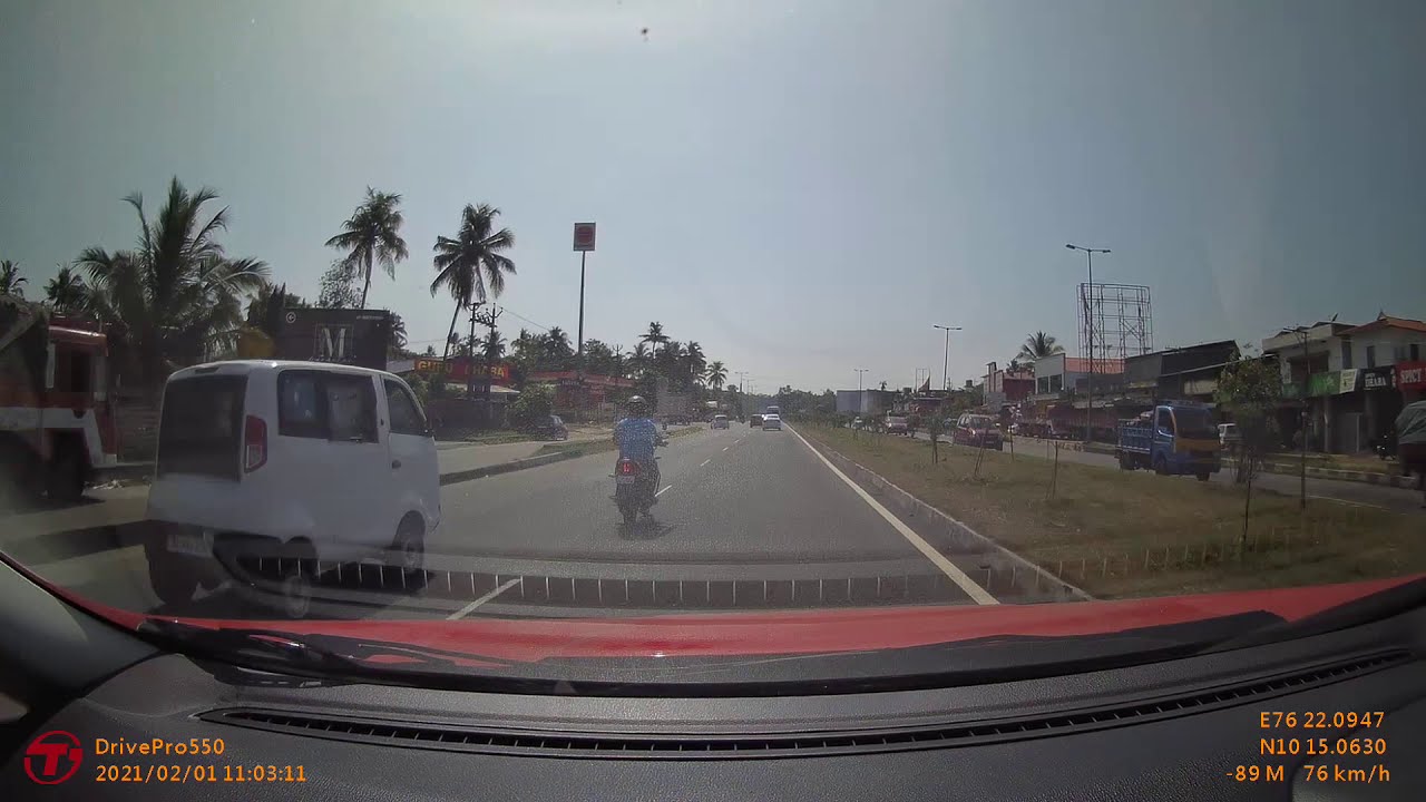 ADAS Collision Warning by Transcend Dashcam Drive Pro 550