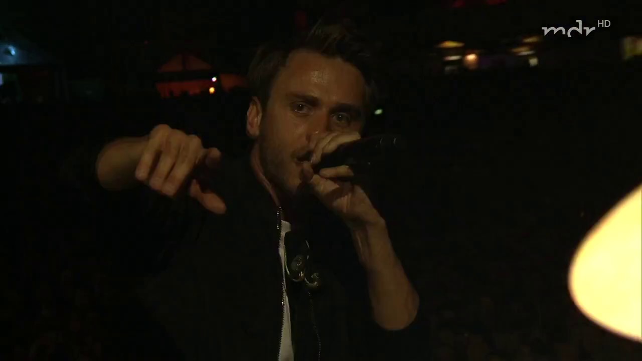 Clueso feat Sara Hartman - Anderssein (live) / Erfurt Domplatz 2017