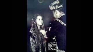 MADAH PUJANGGA - Saloma