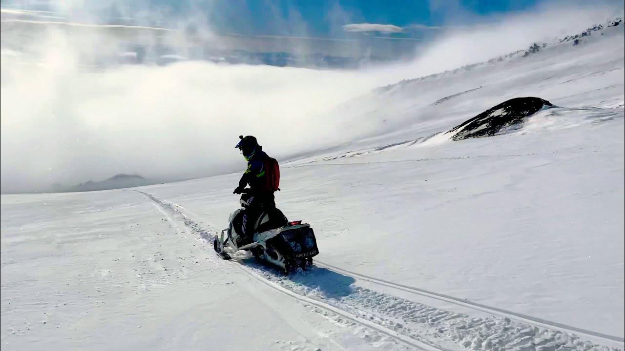 Снегоход камчатка. Снегоходные экскурсии камчатка. Снегоход камчатка. Туристический снегоход. Путешествие на снегоходах.