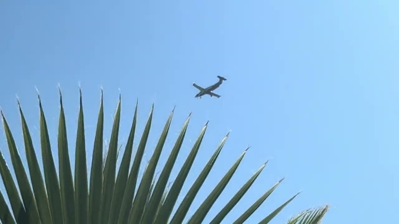 (Fantastic) Pilatus PC-12 NGX N26XM Airsmart super horsepower plane flying by Part 4