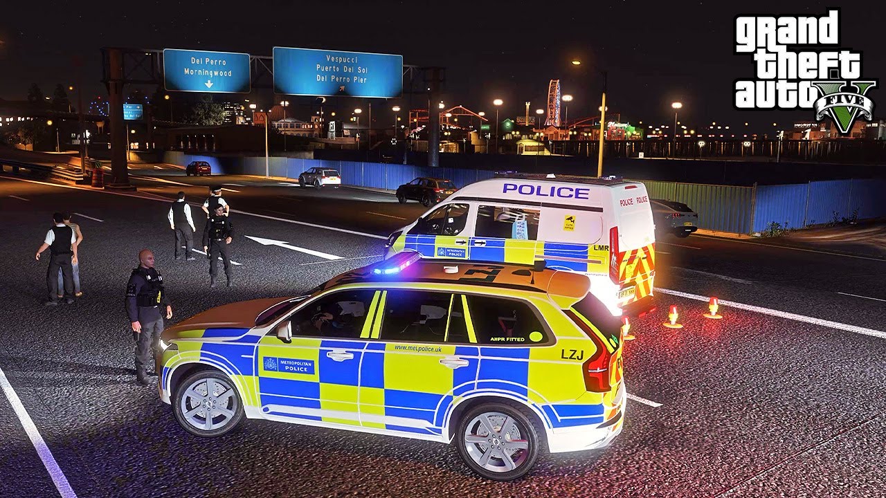 SCO19 Firearms Police FOILS Bank Robbery! | GTA 5 UK Police LSPDFR Mod