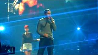 Eminem feat. Rihanna Live X Travis Barker Love the way you lie Staples Center_