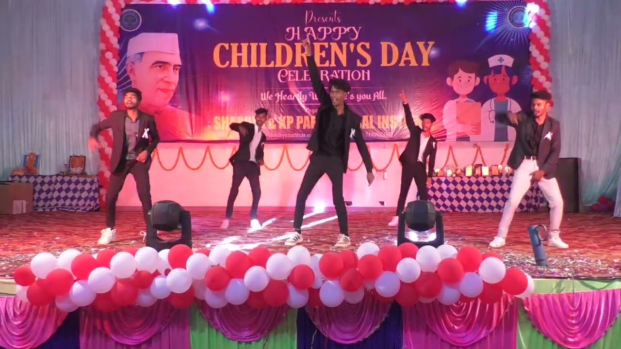dmlt 2nd year dance group childrens day shadhya paramedical institute Ambikapur 2024