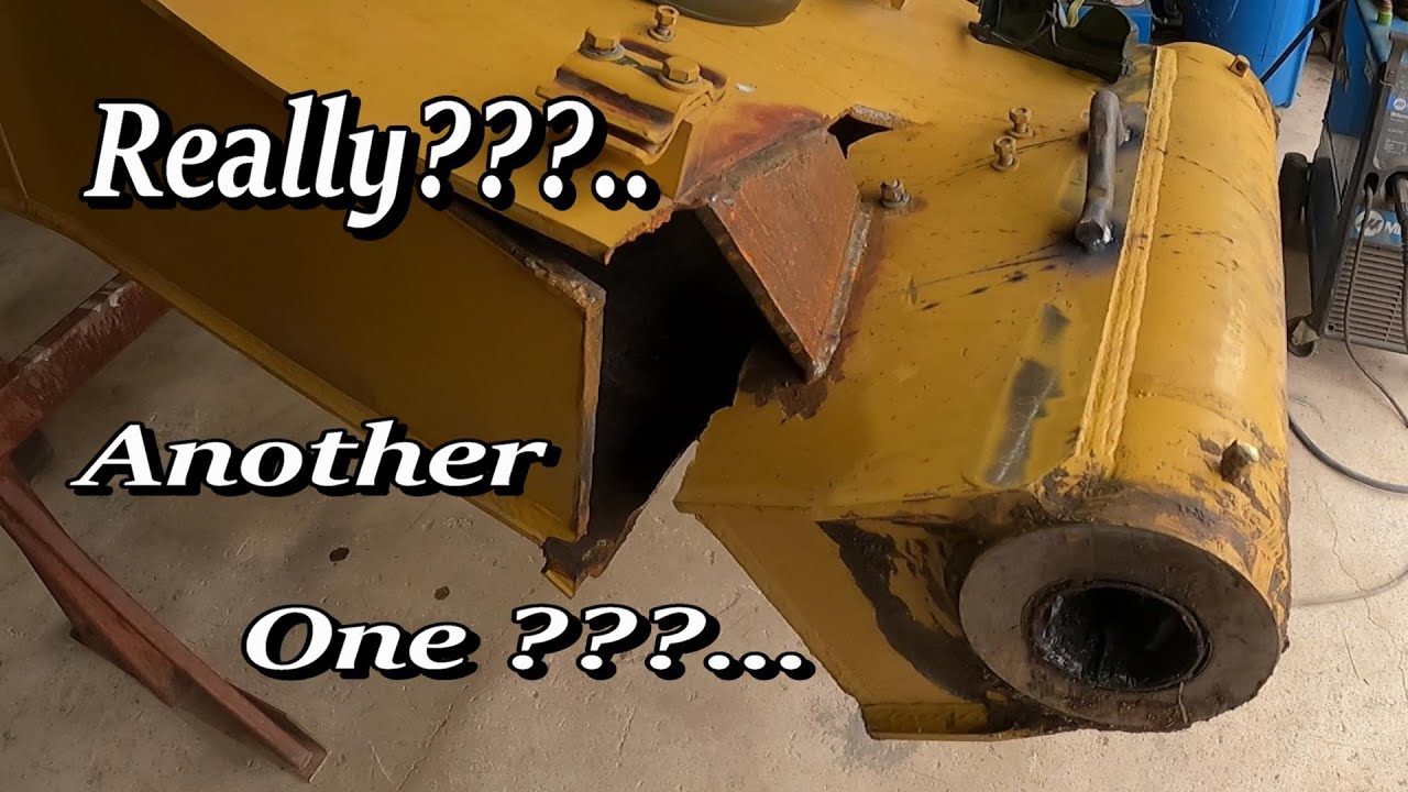 Another Caterpillar 320 Excavator Boom goes Boom!! YouTube