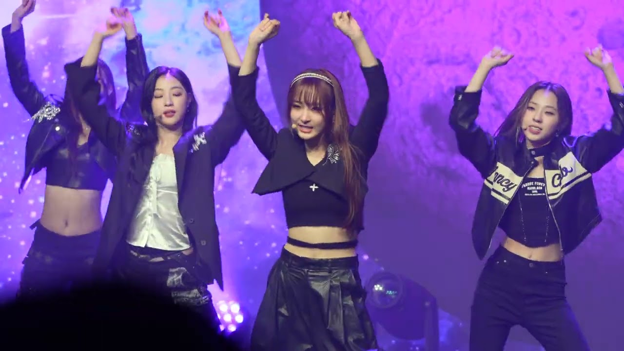 221216 아이칠린(Ichillin) 'La Luna(달의 아이)' 4K60p 직캠(fancam) @Concert(Your Time)