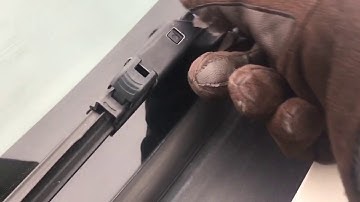 How To: Changing Wiper Blades on my 2008 Saturn Aura