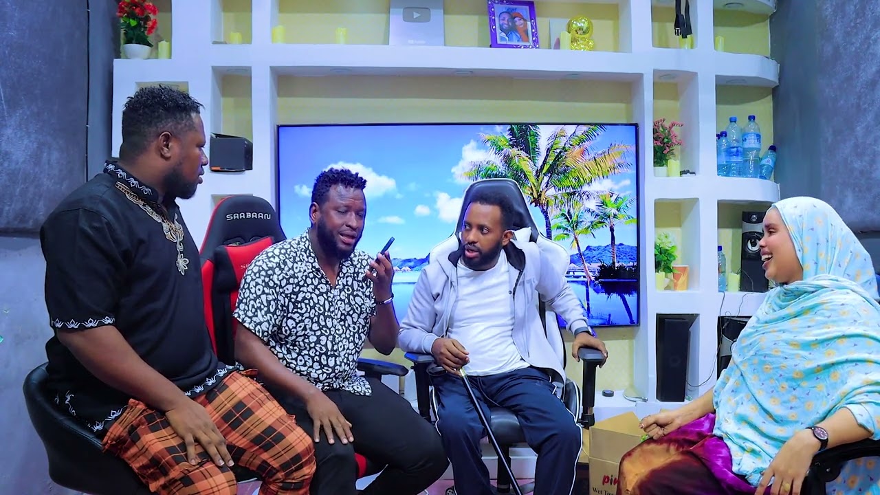 SHAADIYA SHARAF OO PRANK CABSI CABSI AH KU SAMAYSAY IDIRISKA, BAABA JEEY IYO KABTAN BAARA