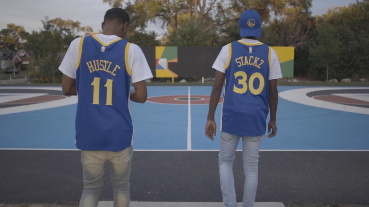 HUSTLE&STACKZ X SPLASH BROS auf YouTube ansehen HUSTLE&STACKZ X SPLASH BROS auf YouTube ansehen
