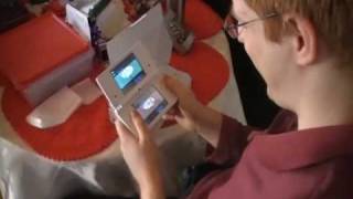 My Brother opens his DSi on Christmas