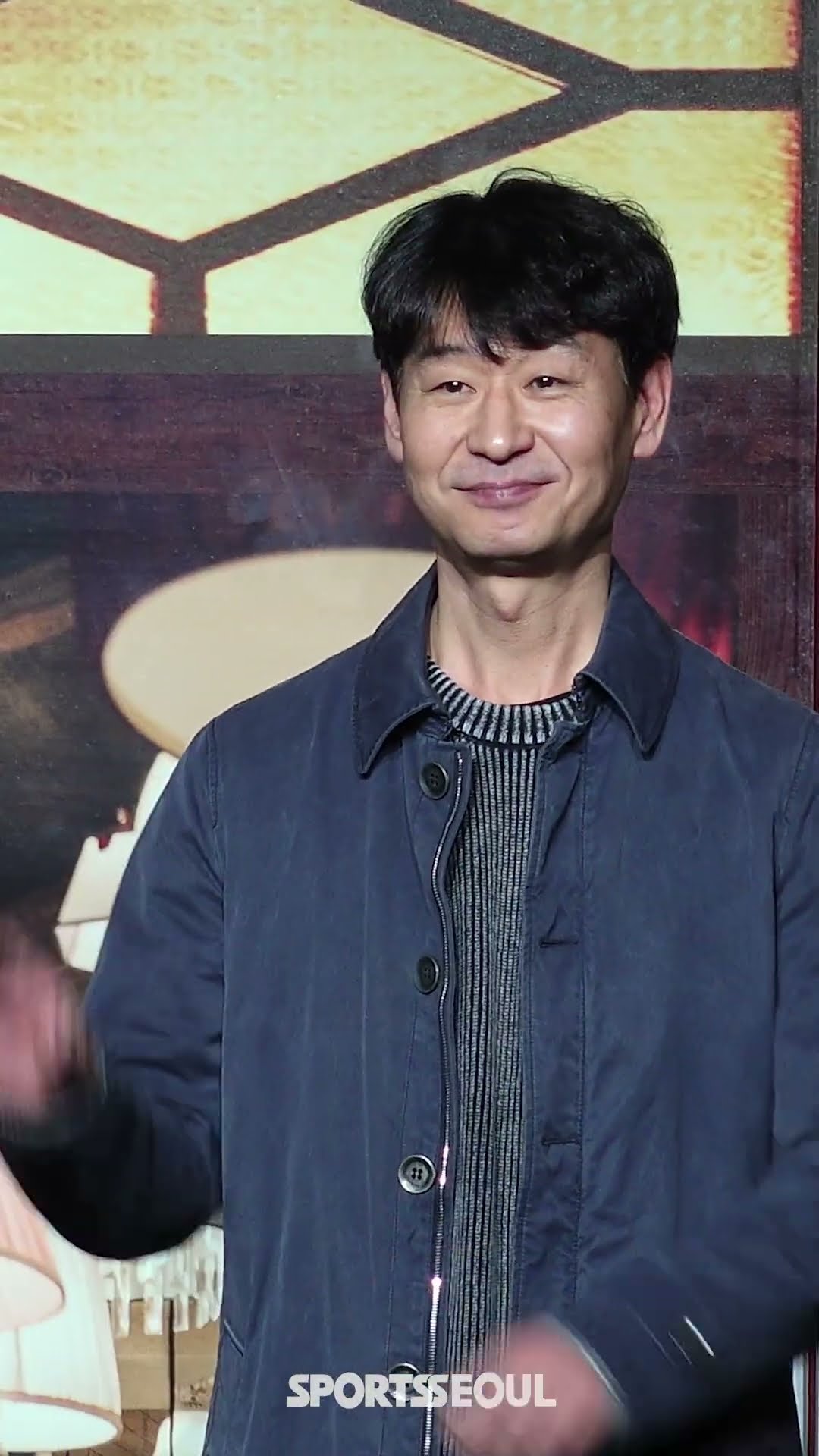 박혁권, '버스기사 역, 대형먼허 취득했어요' #조명가게