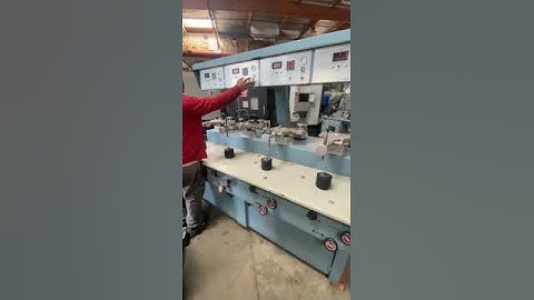 Strasbaugh 4 Spindle 6DA - 4 Polisher Grinder Lapping Machine