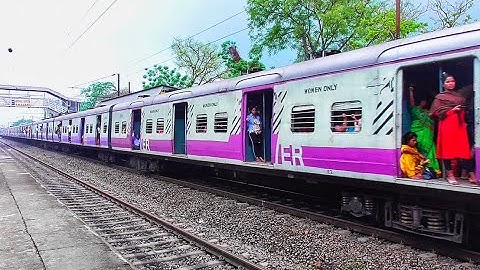 Colourful Old Model Katwa-Bandel EMU Local Train Arrive & Depart Balagarh Station | Eastern Railways