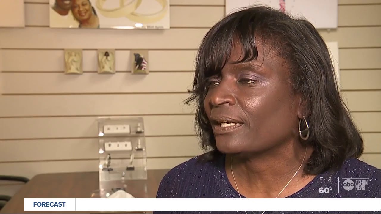 Funeral homes change protocols during coronavirus pandemic - YouTube