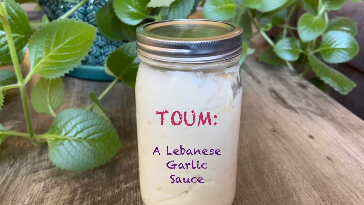 Toum! A delicious Lebanese garlic sauce - YouTube