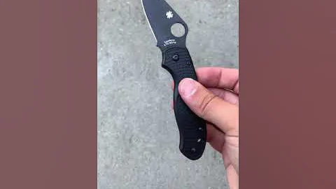 How to deploy / open Spyderco Para 3 Compression Lock
