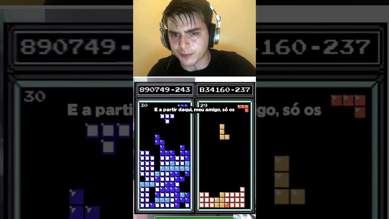 Esse competidor de Tetris escolheu o dia errado pra fazer história