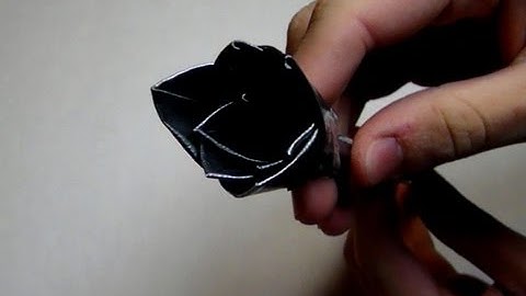 How to make a duck tape flower