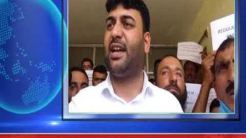 PHE Casual Daily Wagers Stages Protest & Demanding Regularization