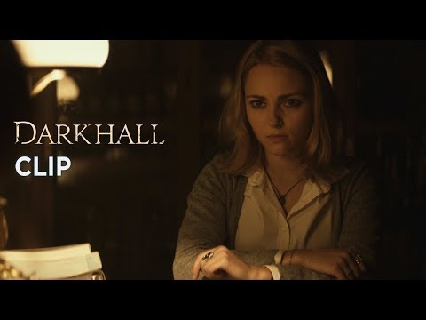 Dark Hall - Scena in italiano "Talenti speciali"