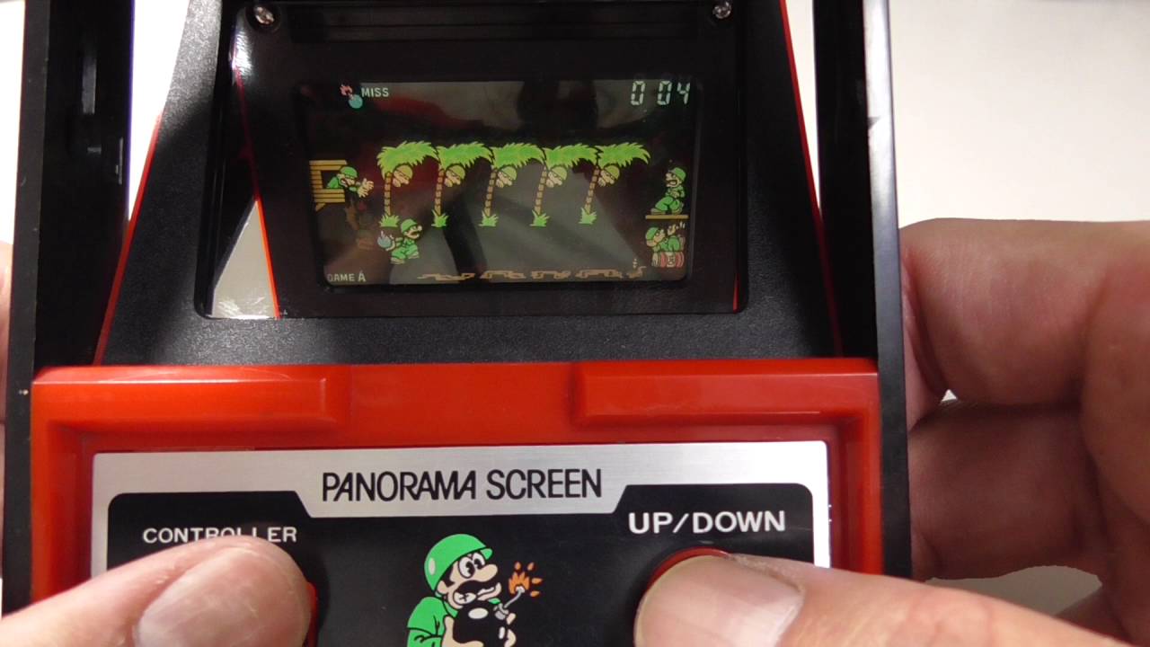 17335 Nintendo Game & Watch Panorama Screen Mario's Bombs Away TB-94