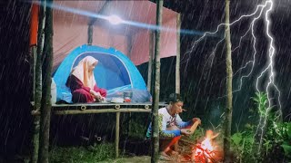 DOWN RAIN CAMPING - BUILD A COTTAGE IN THE GARDEN IN GRADUATION - SLEEP IN A WARM TENT