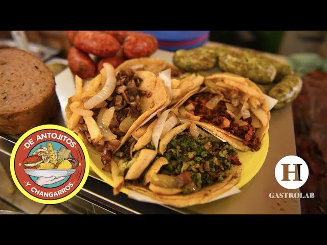 Tacos de CHORIZO VERDE y OBISPO | Probamos este delicioso antojito en el  corazón de la CDMX - YouTube