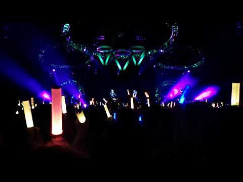 Remote Control & Bring It On - Rin & Len - Live at MikuExpo London 2018