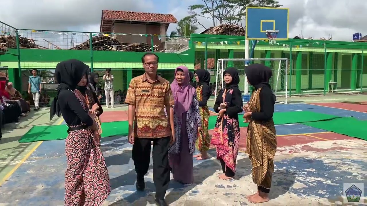 UPACARA MEMPERINGATI HARI BATIK NASIONAL l SMAN 1 CISAYONG l Kab. Tasikamalaya
